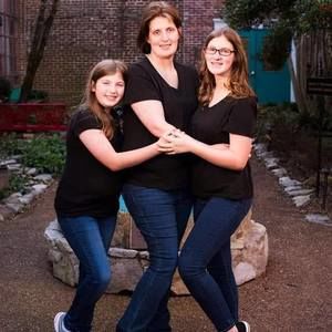 Meet your Posher, Leanna